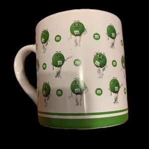 M&M mug never used